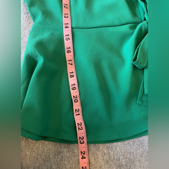 🦜 MONTEAU- Stunning Green Ladies Top. Bag 113 - Picture 9 of 9
